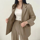 Kaizo Elegant Tailored Blazer and Trouser Set with Modern Relaxed Fit