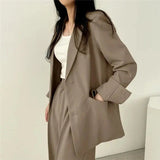 Kaizo Elegant Tailored Blazer and Trouser Set with Modern Relaxed Fit
