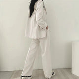 Kaizo Elegant Tailored Blazer and Trouser Set with Modern Relaxed Fit