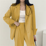 Kaizo Elegant Tailored Blazer and Trouser Set with Modern Relaxed Fit