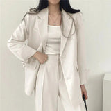 Kaizo Elegant Tailored Blazer and Trouser Set with Modern Relaxed Fit
